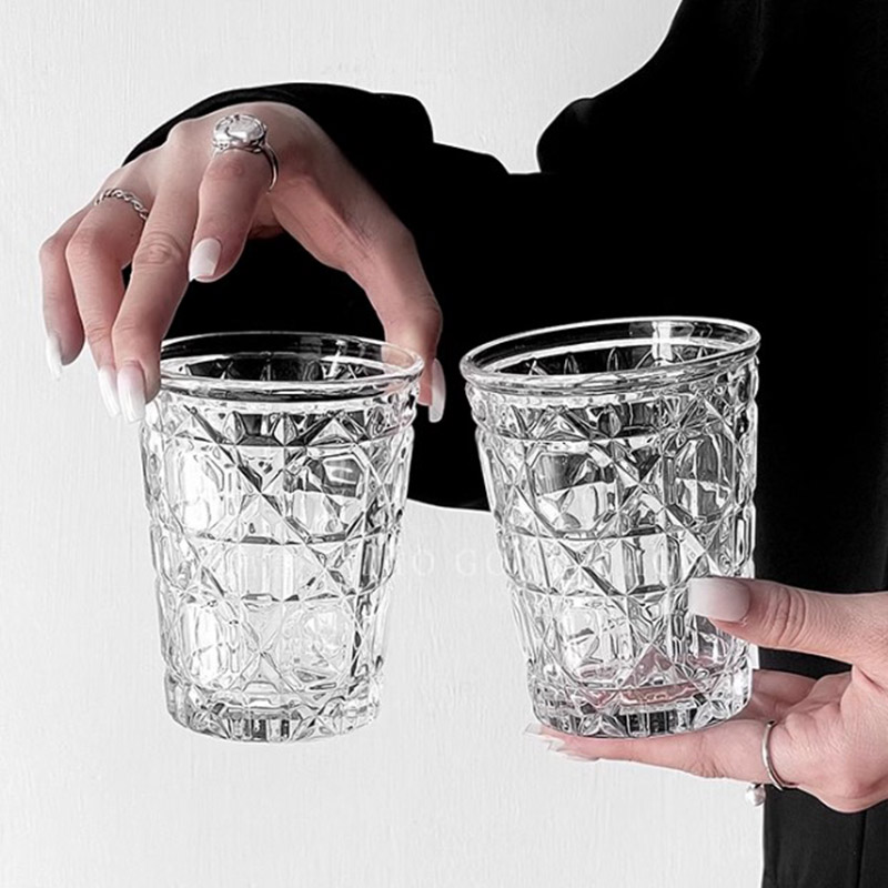Wine Beer Drink - خمر الماس منقوشة ، زجاج النبيذ